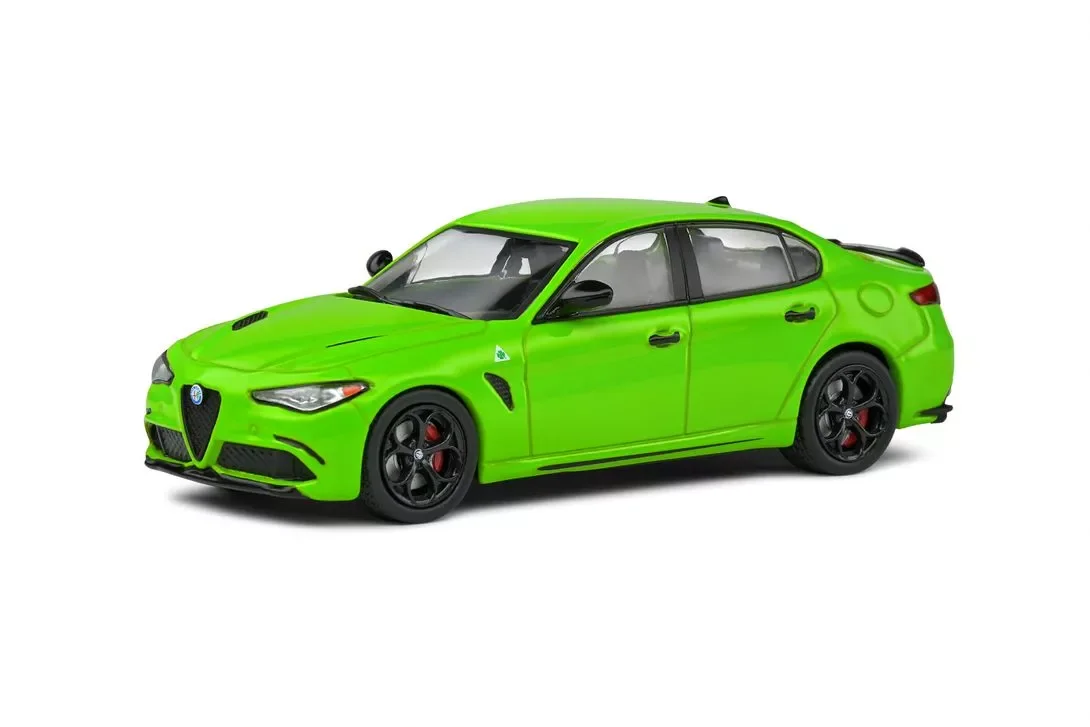 Solido Alfa Romeo Giulia Grün 01:43 421437950