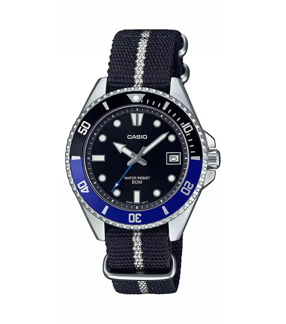 CASIO_MDV-10C-1A2VEF_Uhr,_Casio_Collection,_Bk/Bl/Si