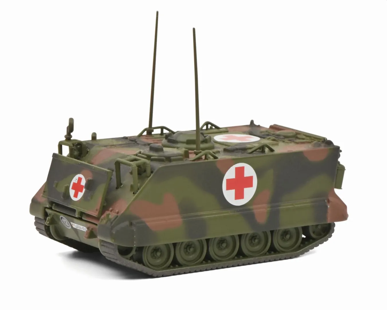 Schuco M113 Transportpanzer Flecktarn Sanka Sanitätspanzer BW Tarnfarbig 1:87 452666700