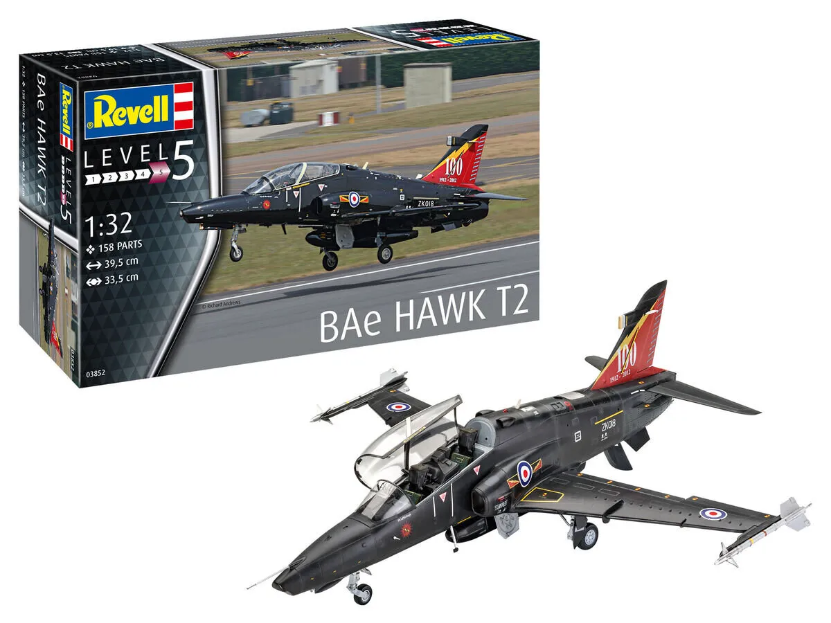 Revell 03852 BAe Hawk T2 Flugzeuge 1:32