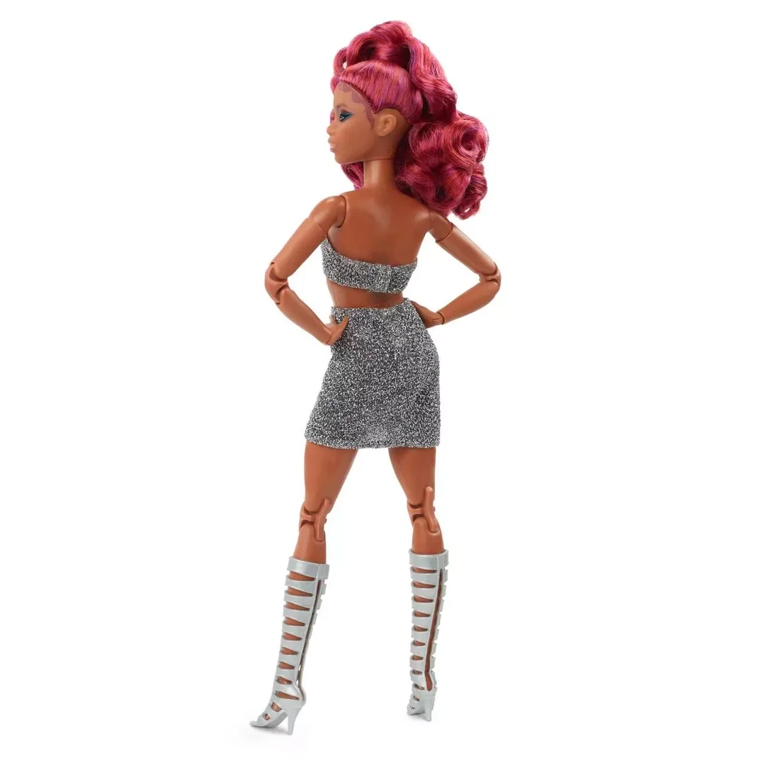 Barbie Signature Looks Puppe (rote Haare) HCB77