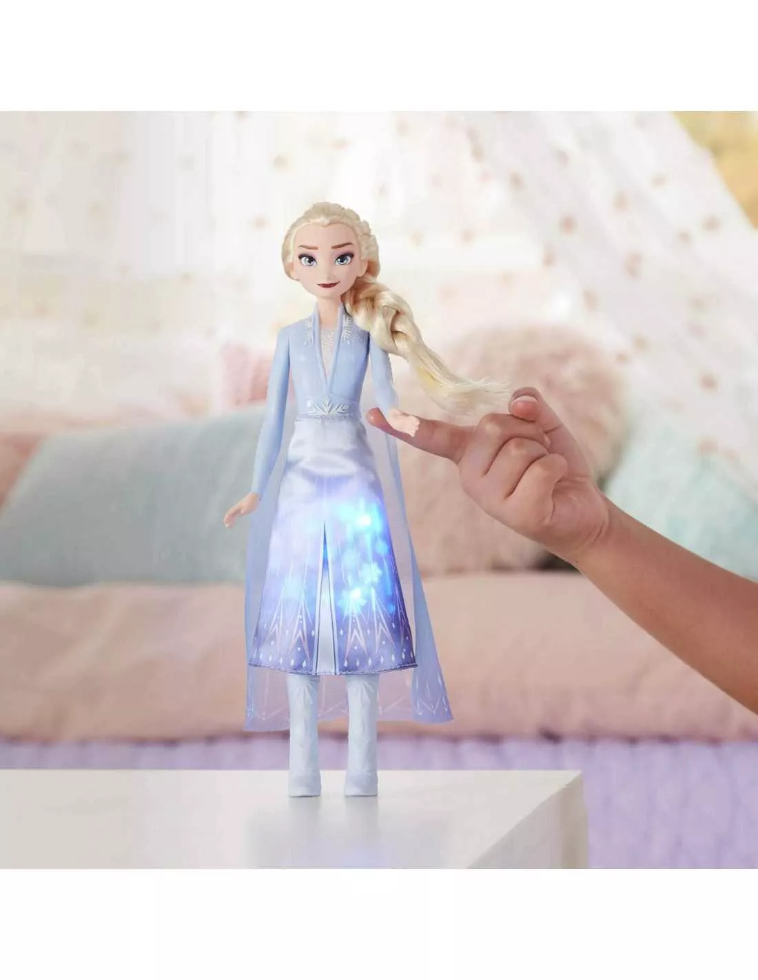 Hasbro Disney Frozen II Elsa Lichtzauber Fashion E7000ES0