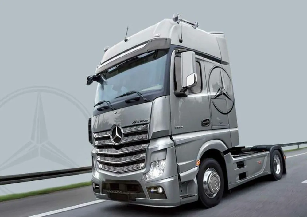 ITALERI Mercedes Benz Actros Mp4 Gigaspace 01:24 510003905