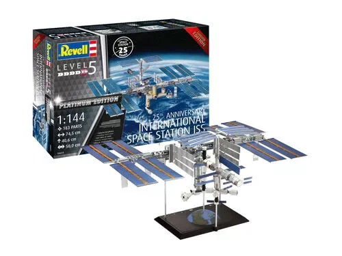 Revell 05651 25th Anniversary ISS Platinum Edition 1:144