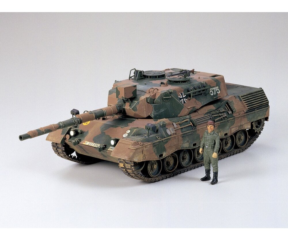 Tamiya_1:35_BW_KPz_Leopard_1A4_(1)_300035112