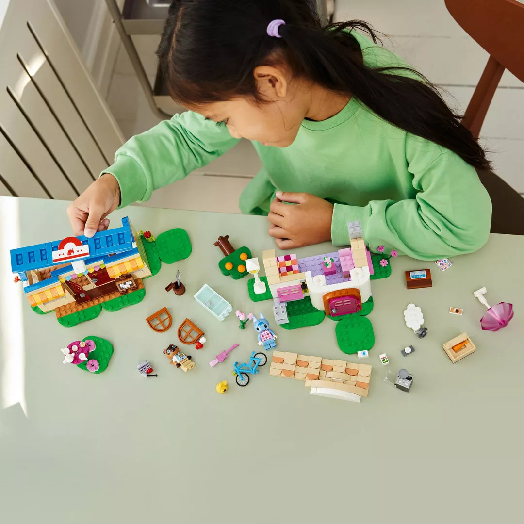 LEGO 77050 Animal Crossing Nooks Laden und Sophies Haus Spielzeug mit Figuren